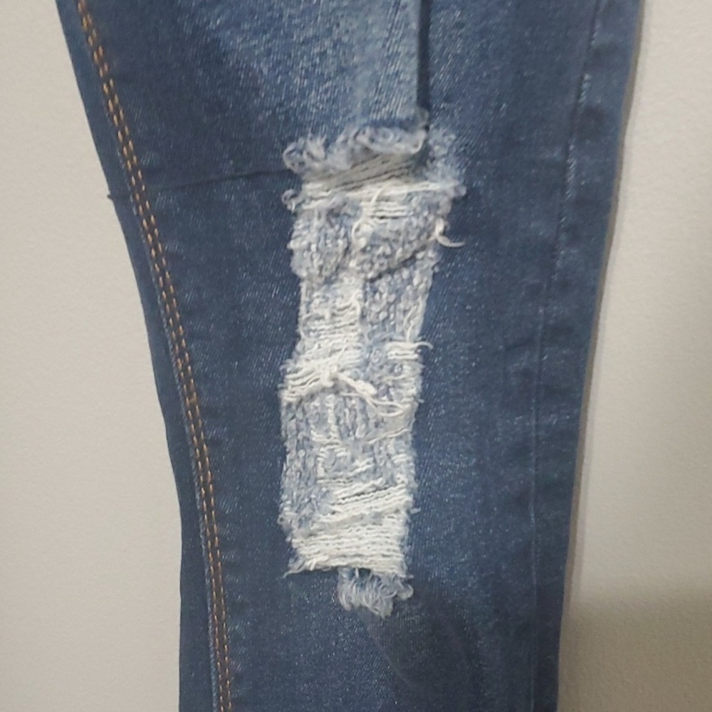 Voi Jeans Mens Size 32 Regular Blue Ripped Holes - Picture 4 of 16